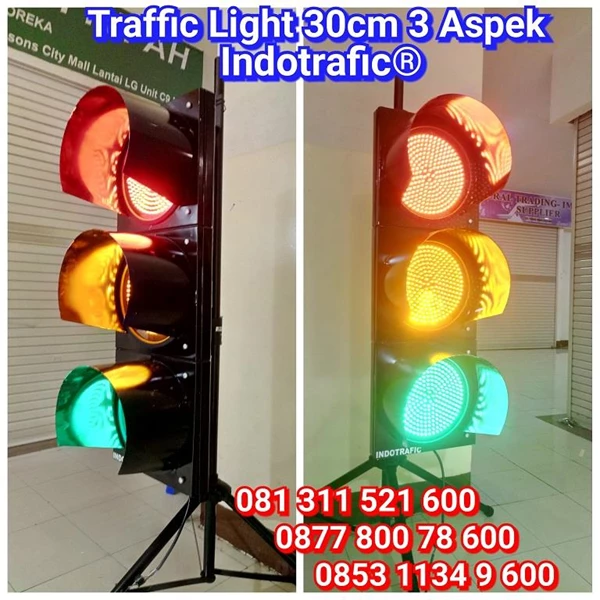 Lampu Traffic Light  3Aspect 30cm
