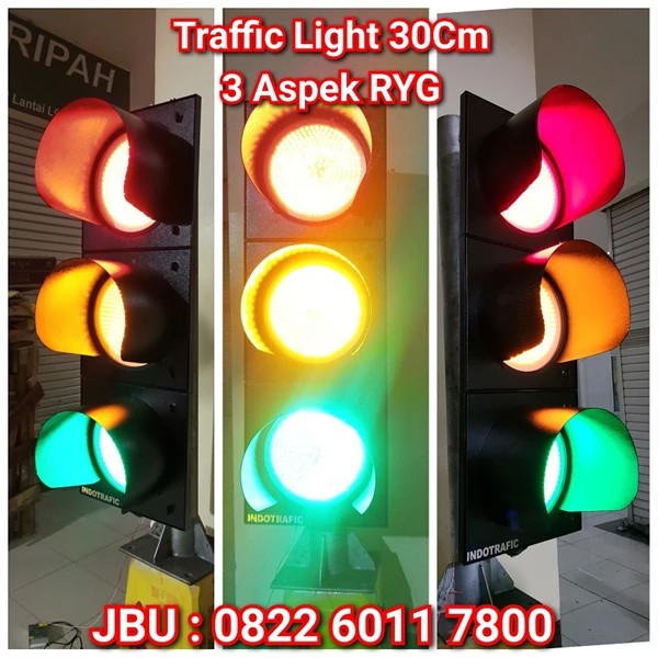 Traffic Light 30cm 3 Aspect