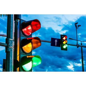 Lampu Traffic Light Solusi Cerdas untuk Kelancaran dan Keamanan Lalu Lintas